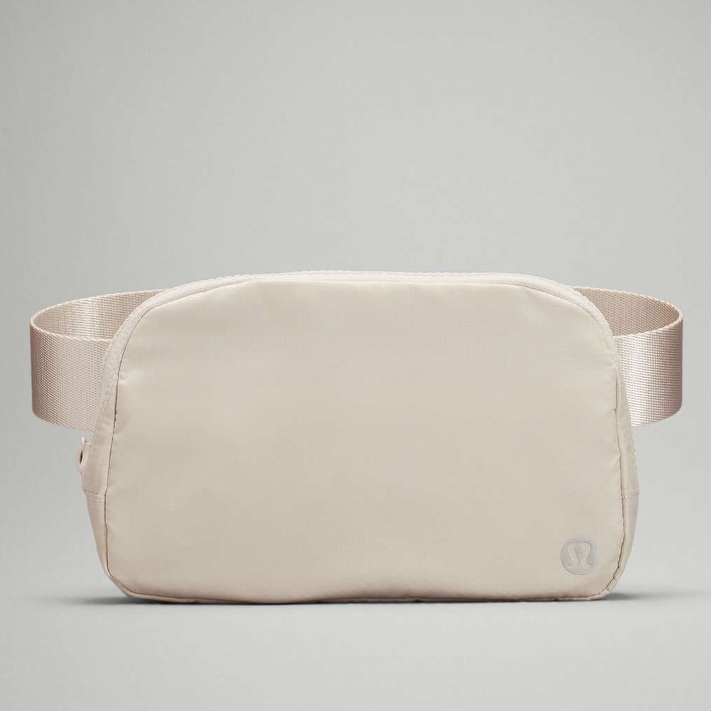 Lululemon Everywhere Belt Bag White Opal